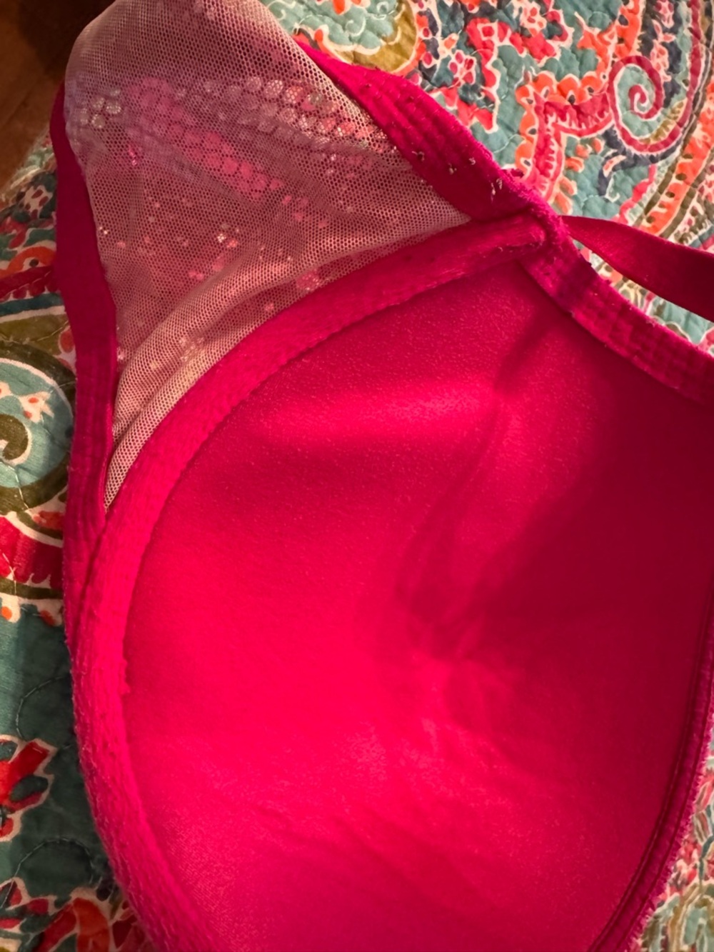 Victoria's Secret Fuchsia Lace Push-Up Bra - Picture 6 of 6